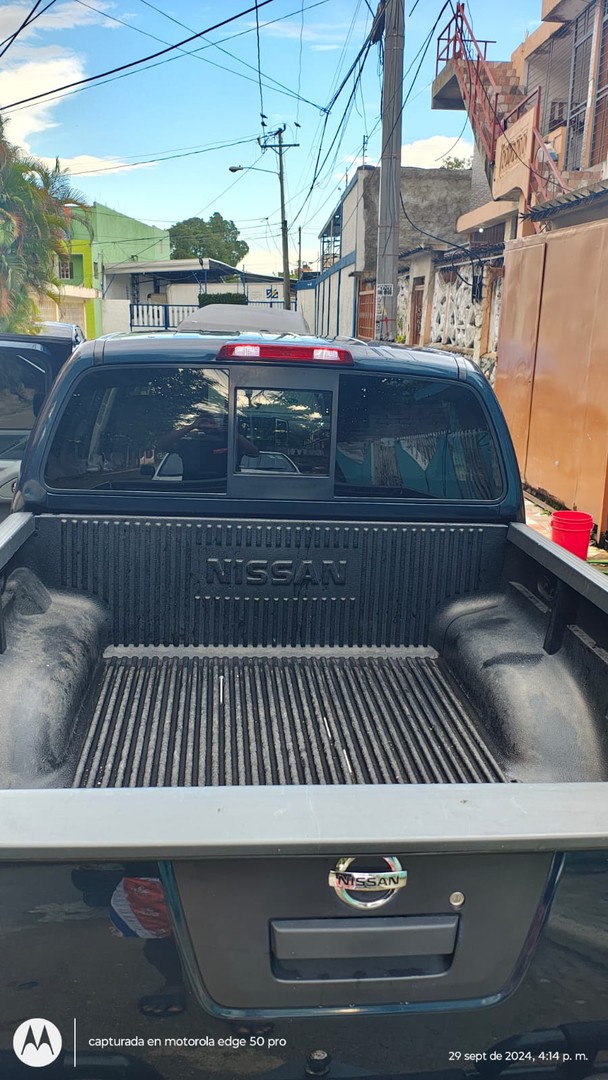 jeepetas y camionetas - Nissan Frontier 2016 Americana  7