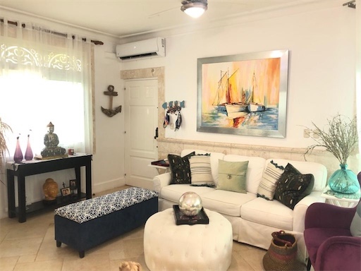 apartamentos - Apartamento en la playa con piscina y un ambiente acogedor a buen precio 0