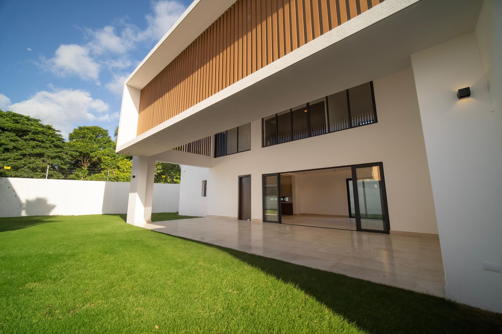 casas - Vendo lujosa casa en Las Carmelitas