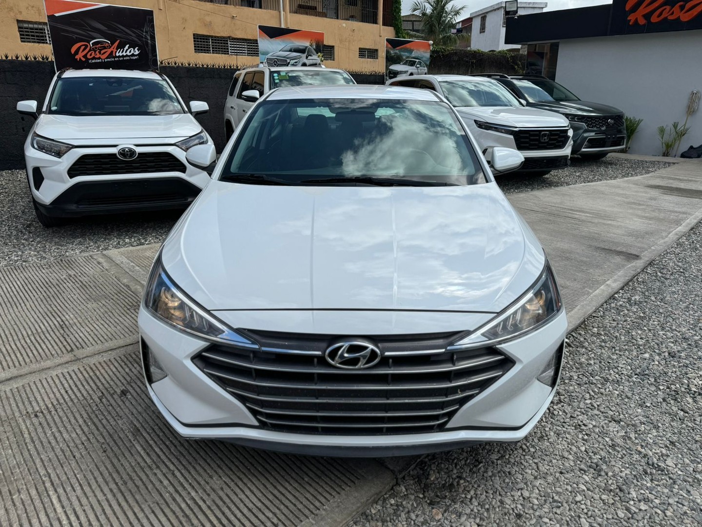 carros - Hyundai Elantra SE 2019 1