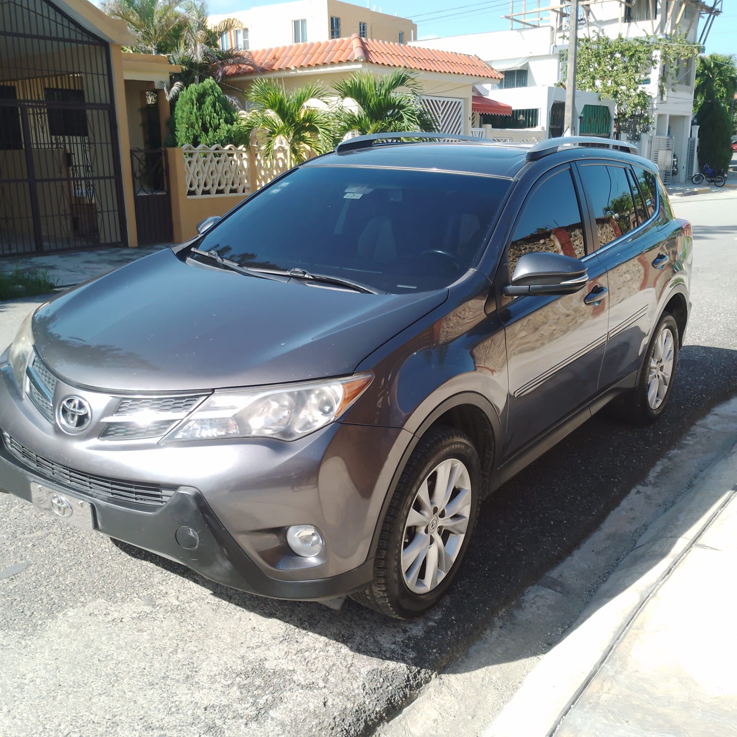 jeepetas y camionetas - VENDO TOTOYA RAV4 2014 excelente condición  2