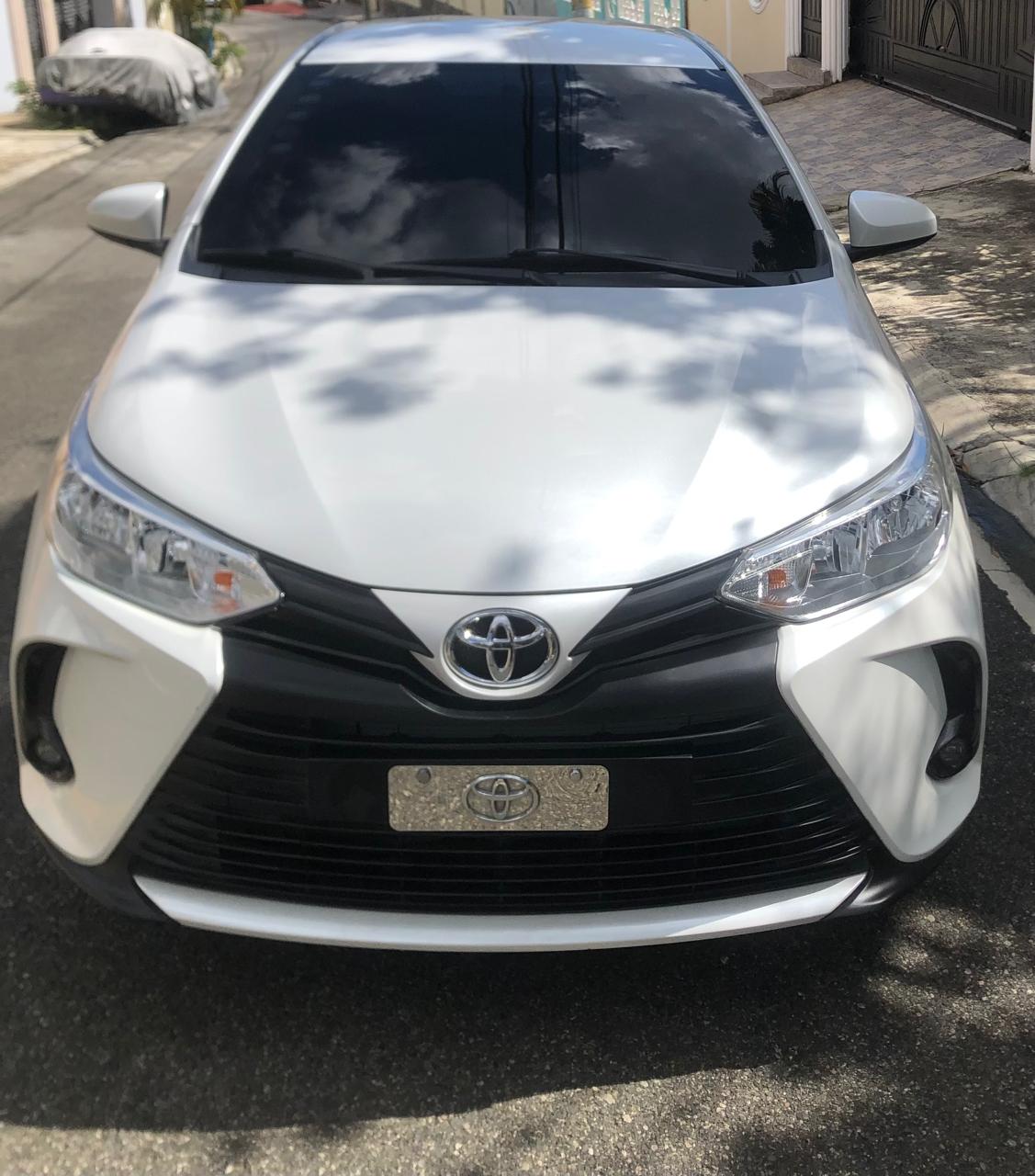 carros - Toyota yaris 2022