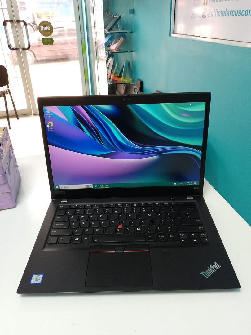 computadoras y laptops - Laptop, Lenovo ThinkPad T490s / 8th Gen, Intel Core i5 / 8GB DDR4 / 512GB SSD

