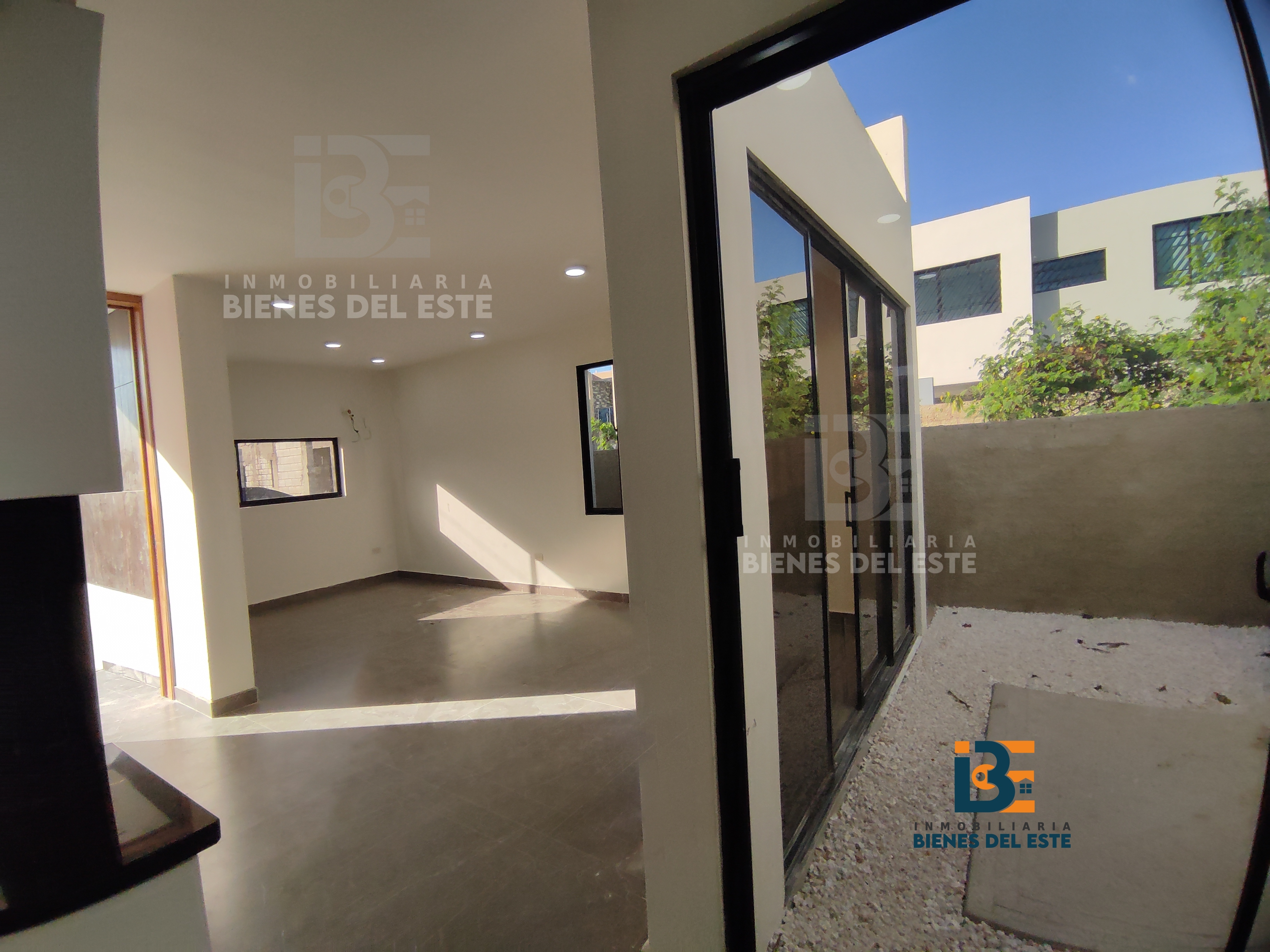 casas - DE OPORTUNIDAD Moderna Vivienda con (4) Dormitorio 3