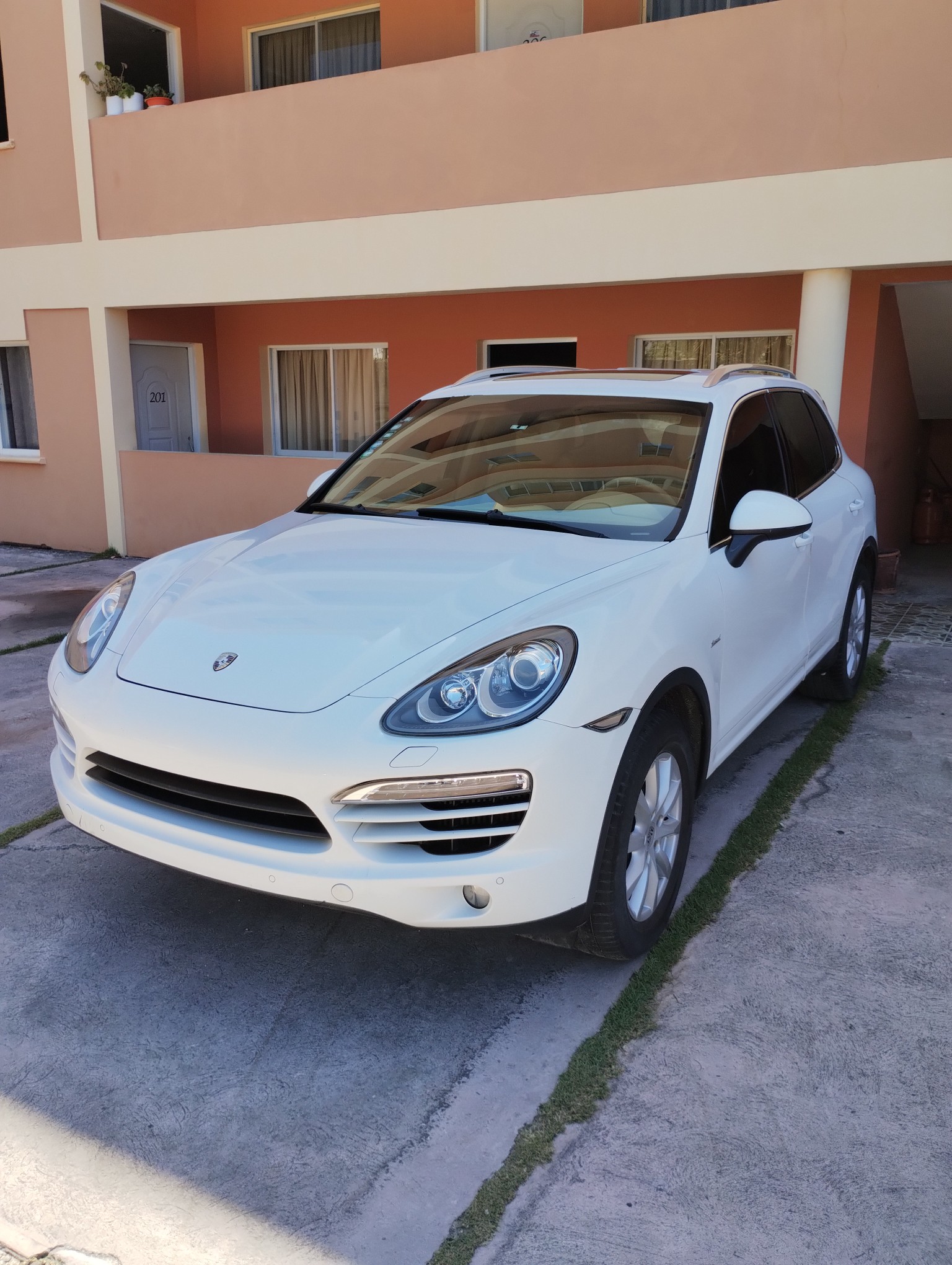 jeepetas y camionetas - Porsche Cayenne 2014 Turbo Diesel 3.0 V6
300 CV por la Casa Porsche 45.000 KM. 6