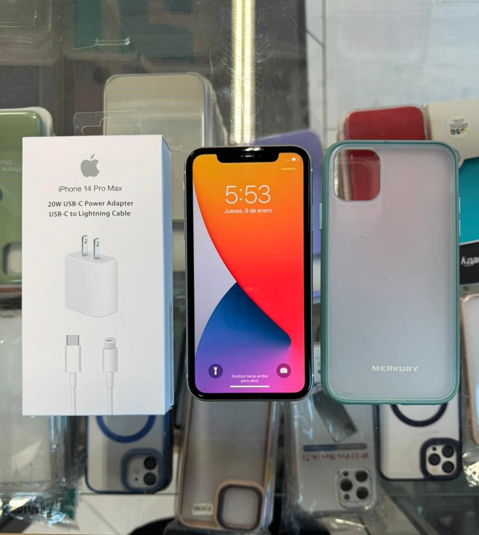 celulares y tabletas - Iphone 11 blanco 64 GB Desbloqueado.