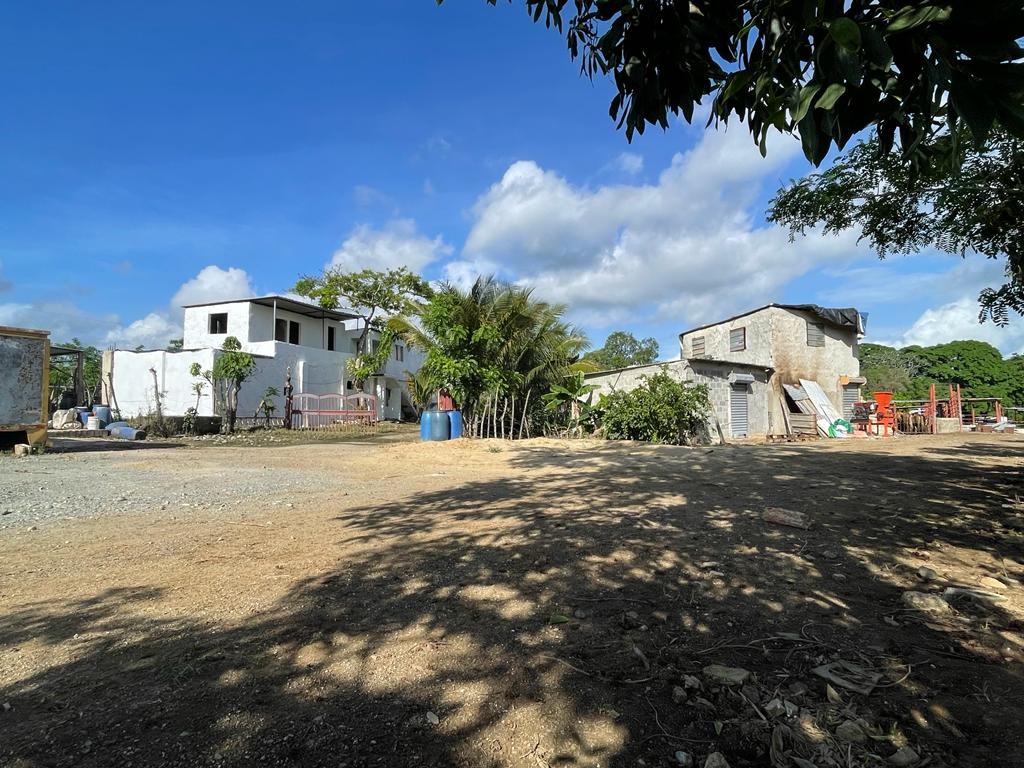 solares y terrenos - Finca Ganadera agricola y Vacacional Full en Monte Plata de 460 tareas  5