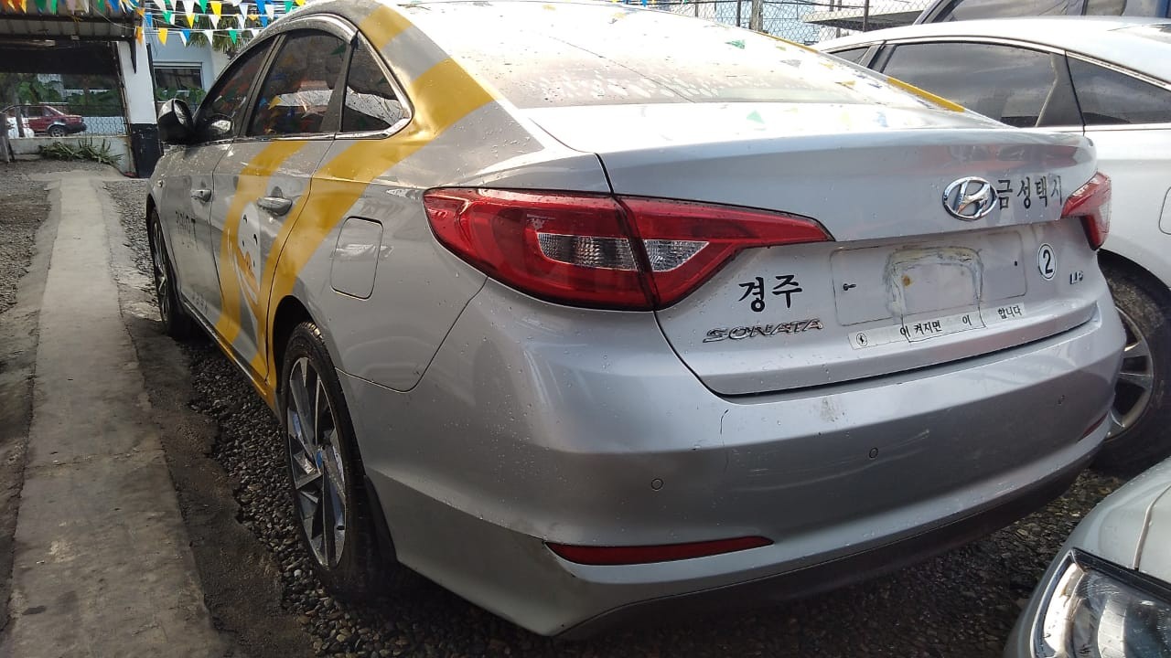 carros - HYUNDAI SONATA NEW RISE 2018 GRIS 3