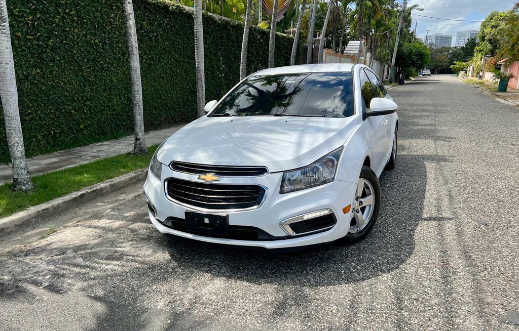 carros - VENDO CHEVROLET CRUZE 2016 LT BLANCO EXCELENTES CONDICIONES