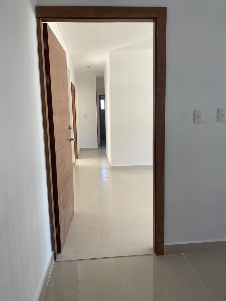 apartamentos - penhouse en la av los beisbolistas 4