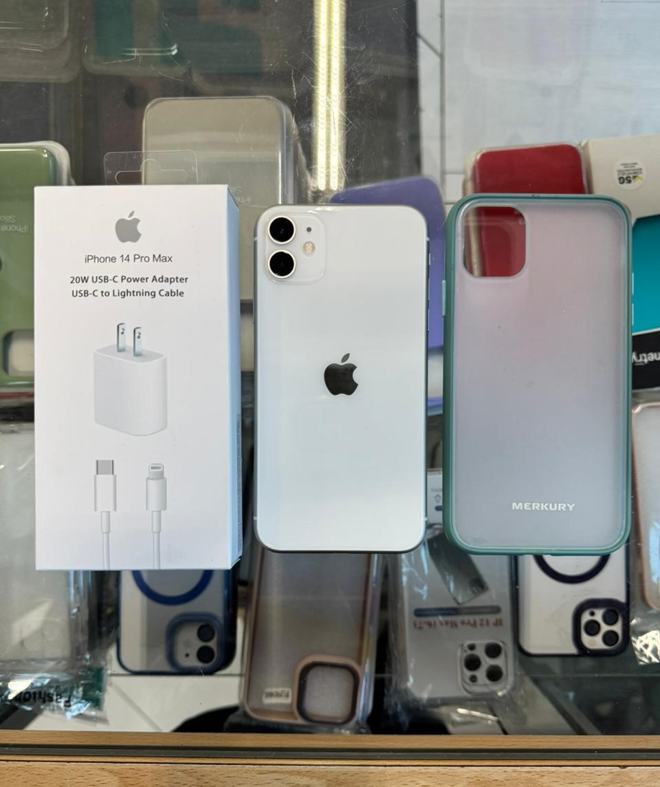 celulares y tabletas - Iphone 11 blanco 64 GB Desbloqueado. 1