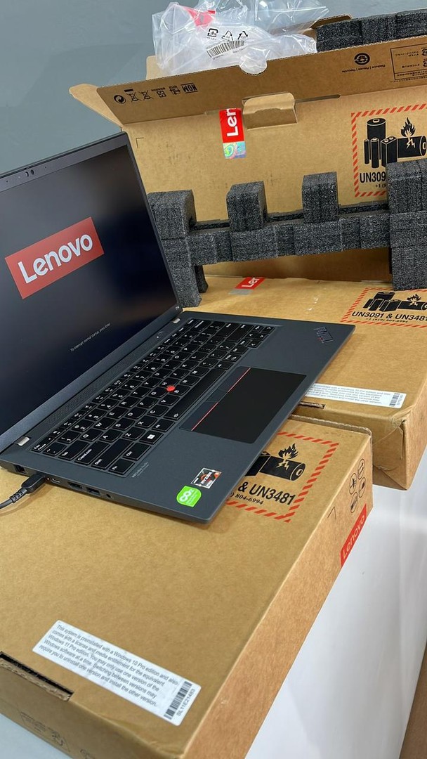 computadoras y laptops - Laptop, Lenovo IdeaPad T 14 / 11th Gen, Intel AMD Ryzen5 Pro 6650U / 16GB DDR5 / 2