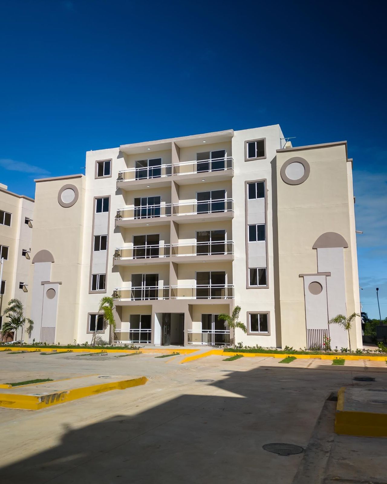 apartamentos - Residencial Cayenas del Este 4