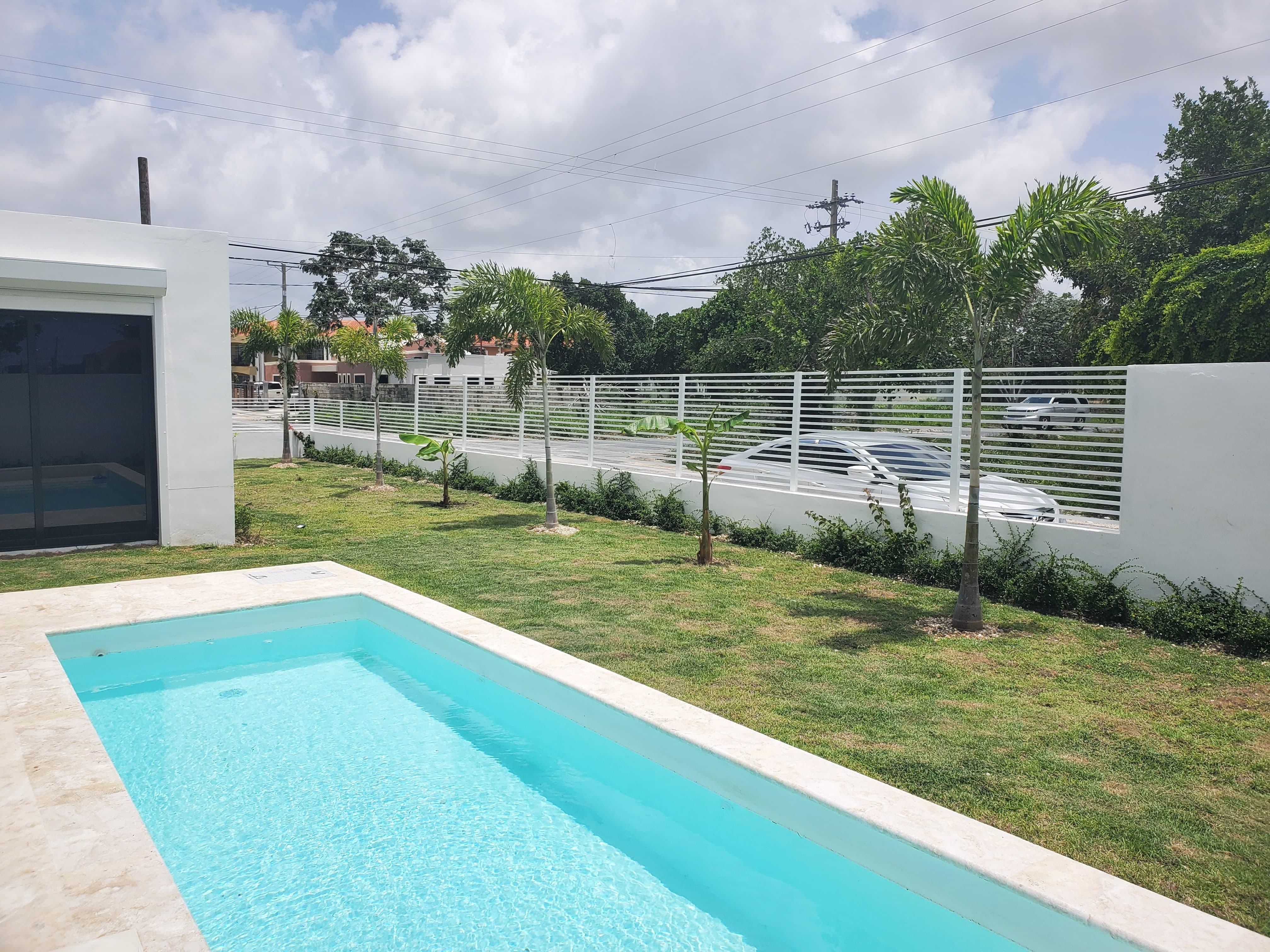 casas - Hermosa Casa Amueblada con piscina en Punta Cana 5