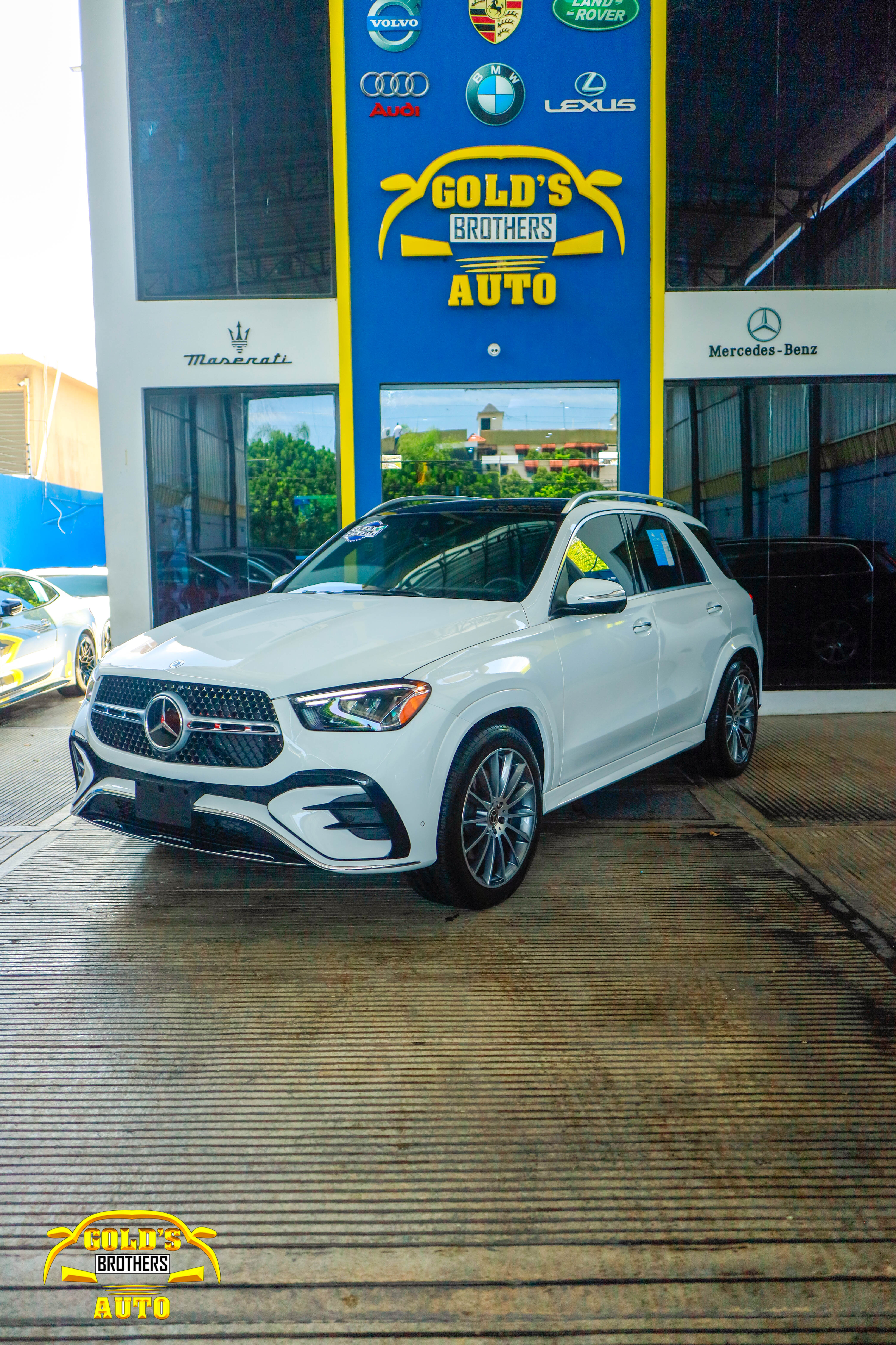 jeepetas y camionetas - Mercedes Benz GLE 350 AMG 4Matic 2024 Clean Carfax 2