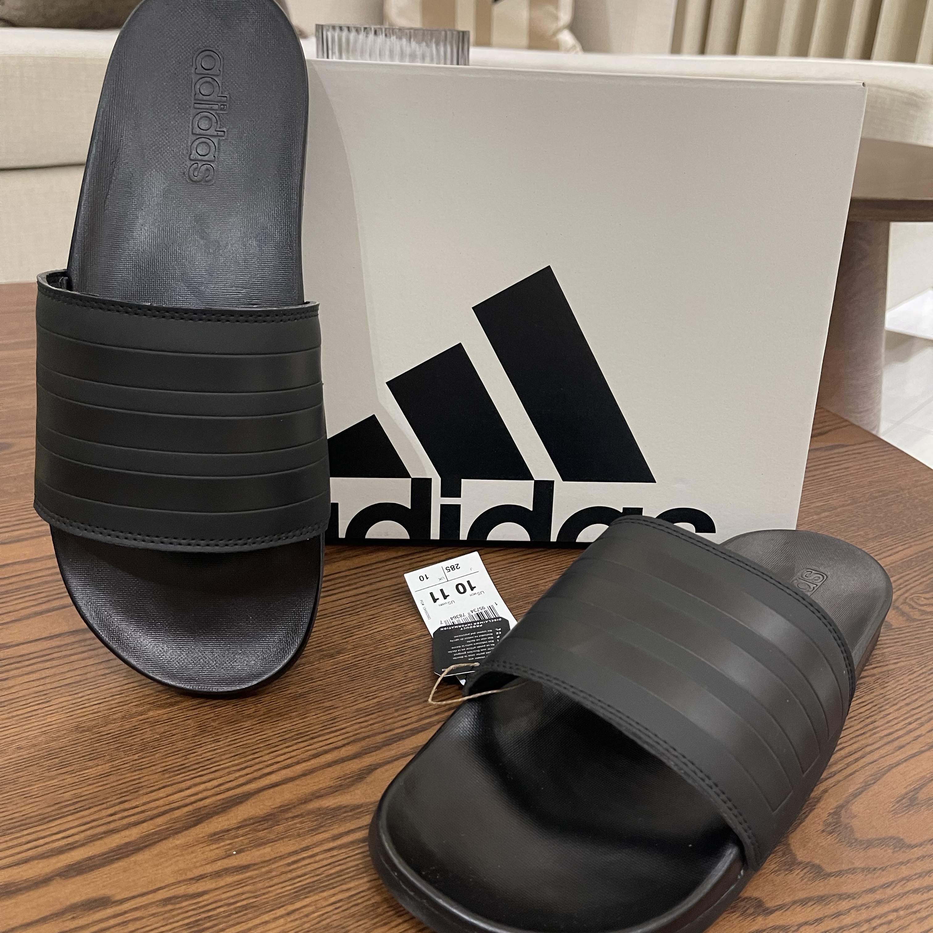 ropa para hombre - Zapatillas Adidas para hombres nuevas en su caja 100% originales 