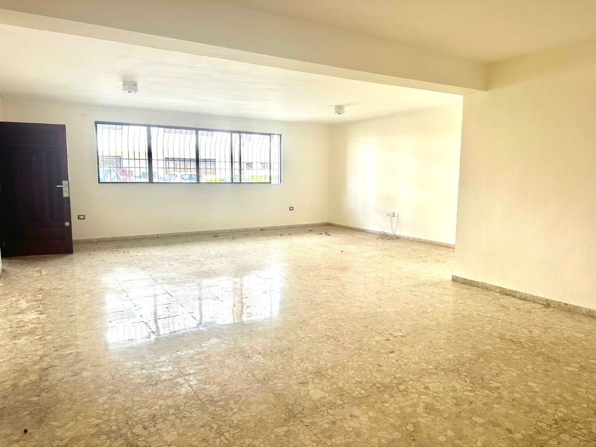 apartamentos - Alquiler de Apartamento Primer piso Residencia o Oficina en Seralles