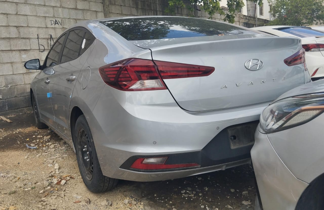 carros - HYUNDAI AVANTE 2020 GRIS 4