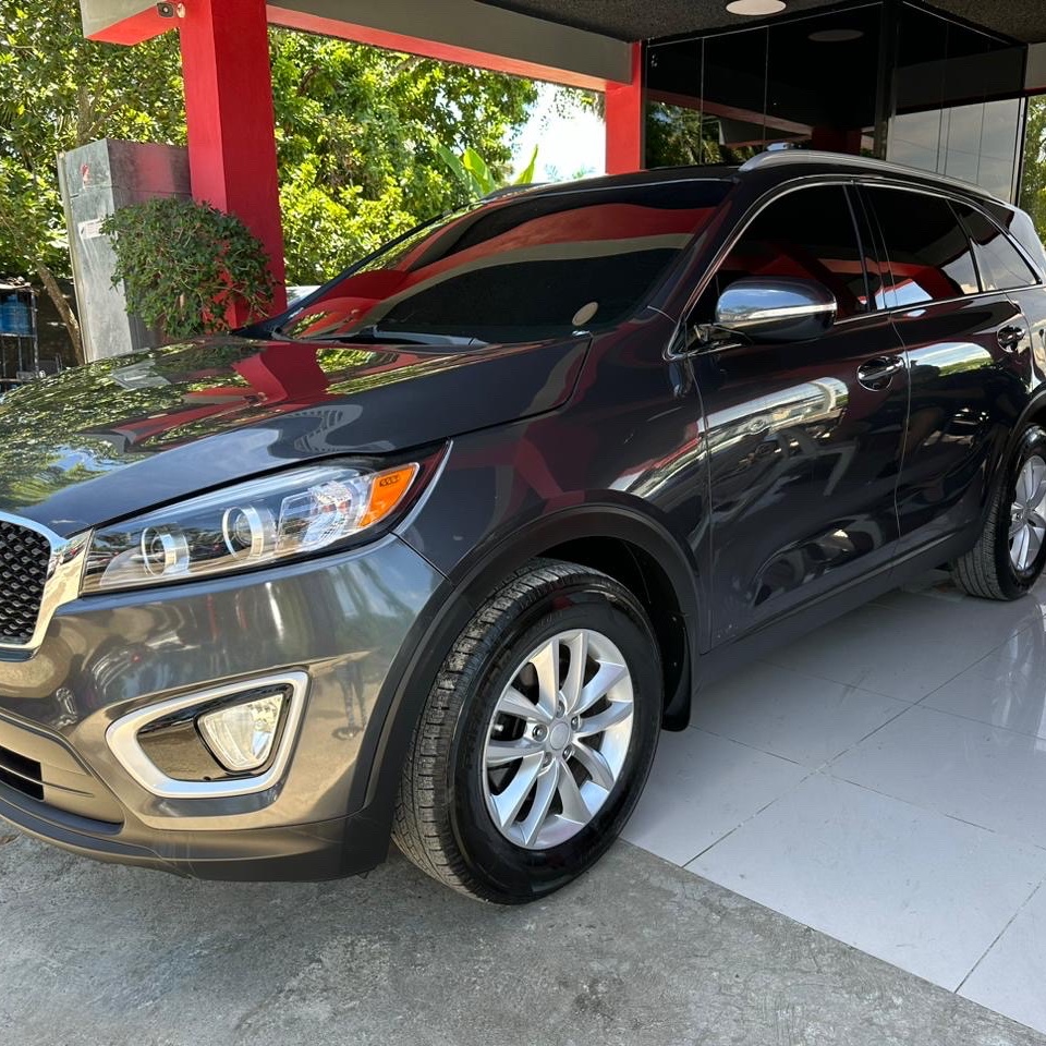 jeepetas y camionetas - KIA SORENTO 2018 4x4 0