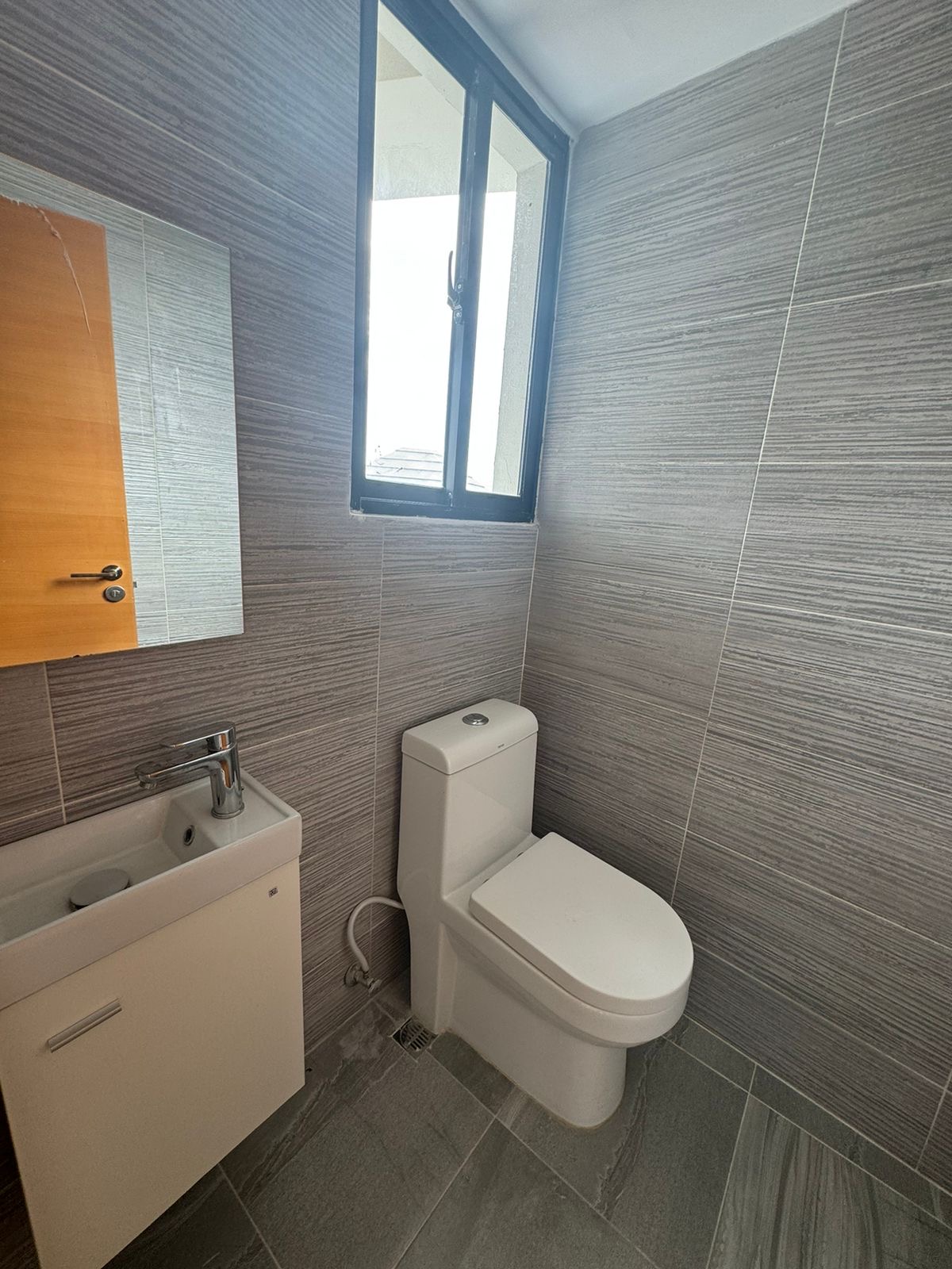 apartamentos - Alquiló Villa Marina nuevo una hab 1.5 baños parqu