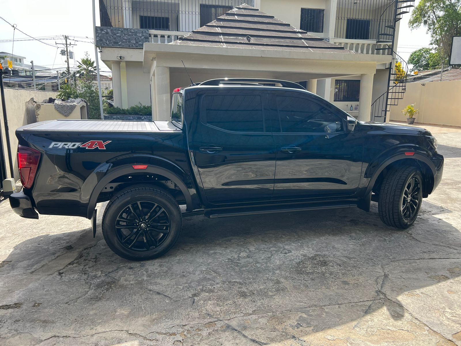 jeepetas y camionetas - Nissan frontier 2023 6