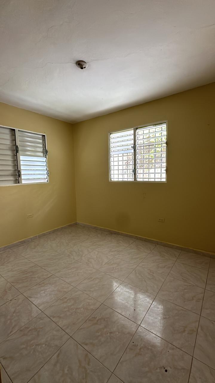 casas - Casa en venta Residencial Regina, Sto. Dgo. Este 5