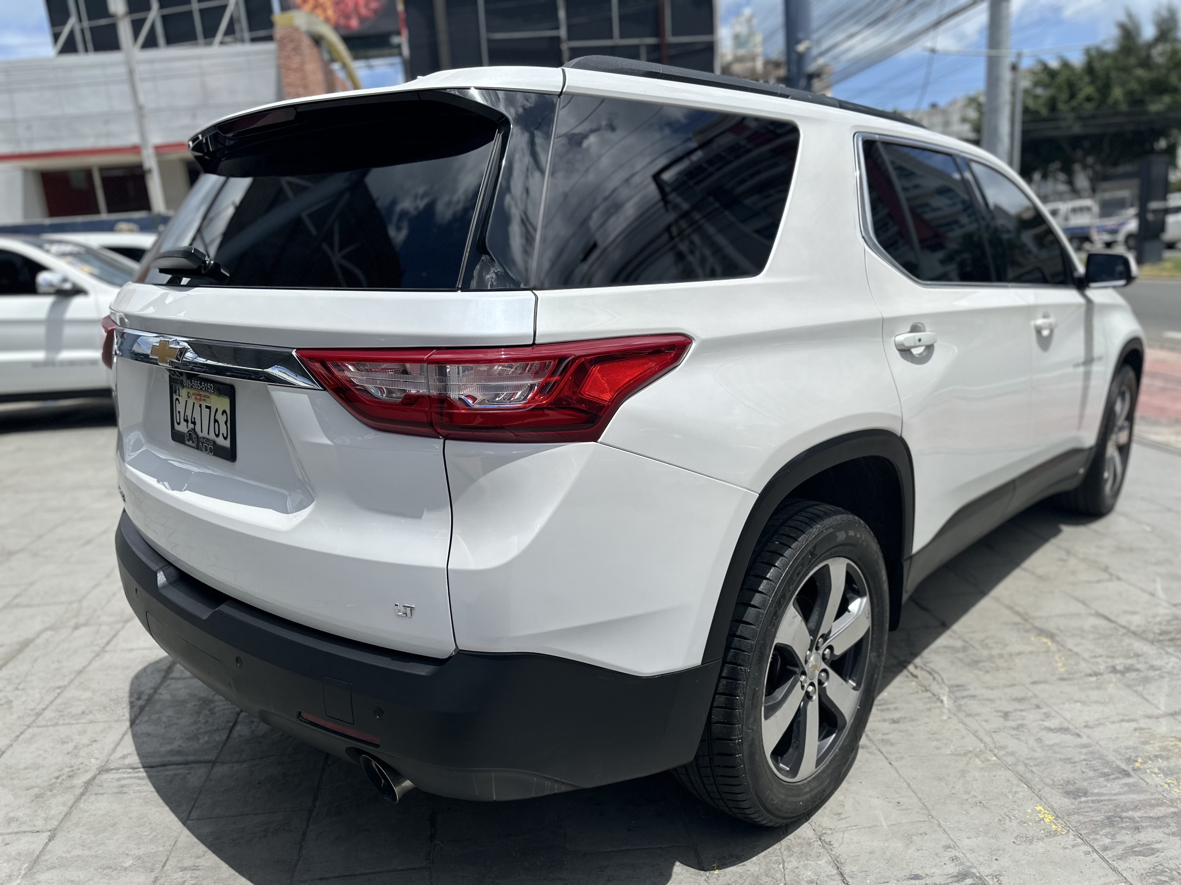 jeepetas y camionetas - CHEVROLET TRAVERSE LT 2019 5