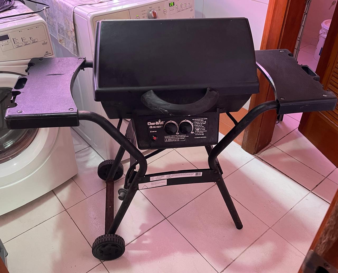 herramientas, jardines y exterior - Vendo barbecue BQQ  1