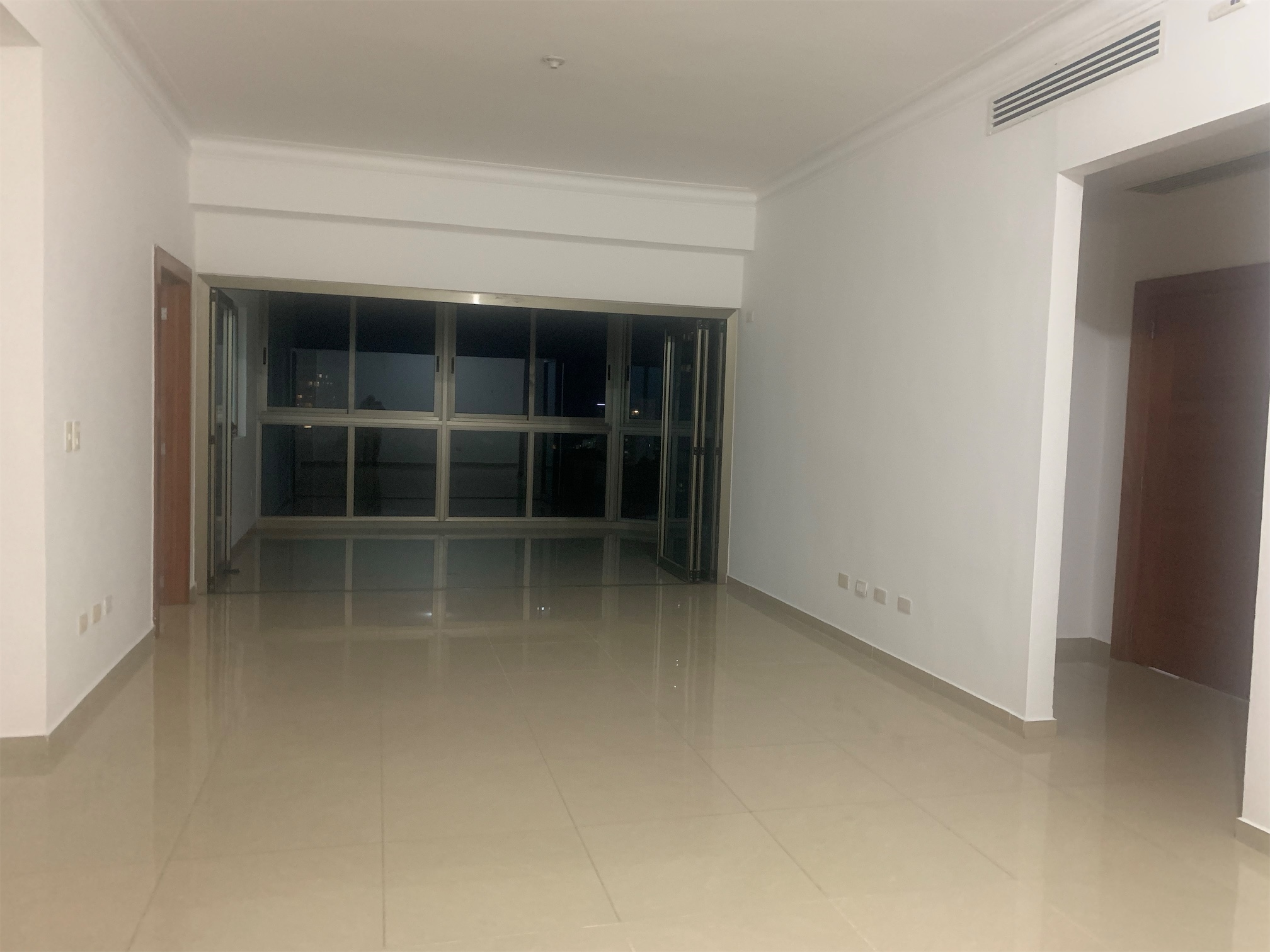 apartamentos - Vendo apto en La esperilla 255. Mts. 3 habitación 3.5 baños Balcon amplio 7