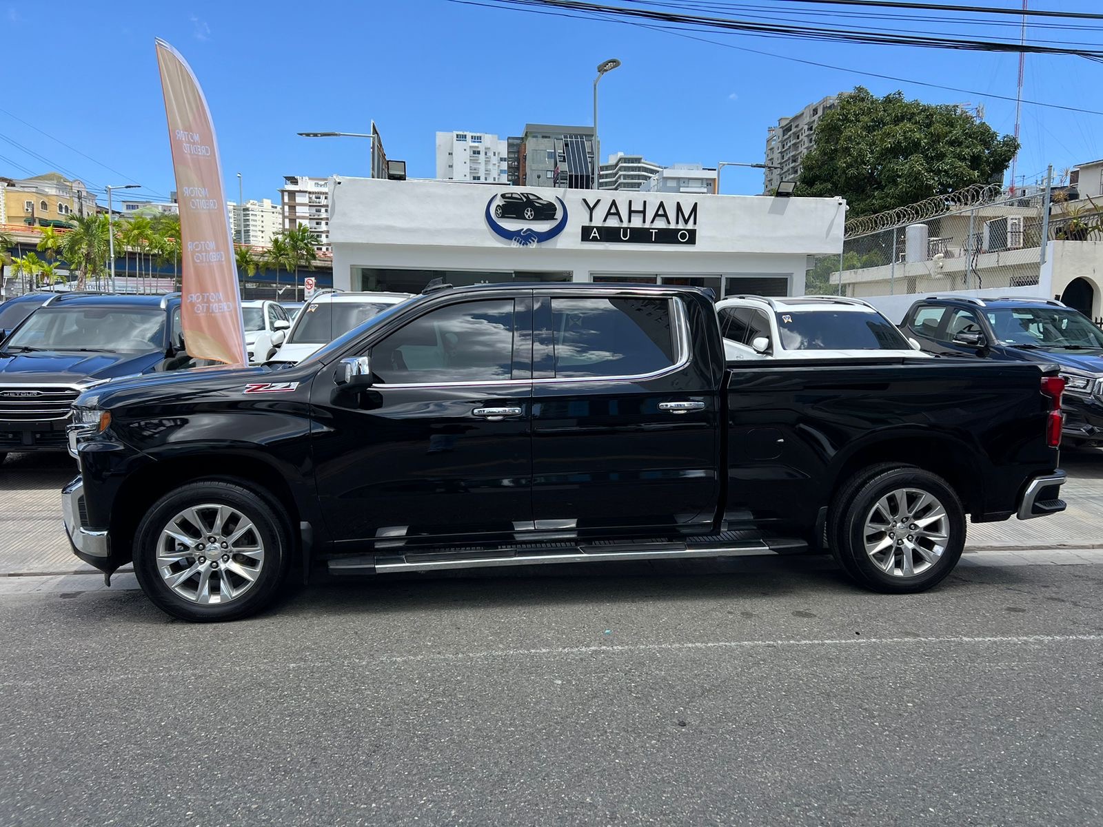 jeepetas y camionetas - Chevrolet Silverado LTZ 2019 9