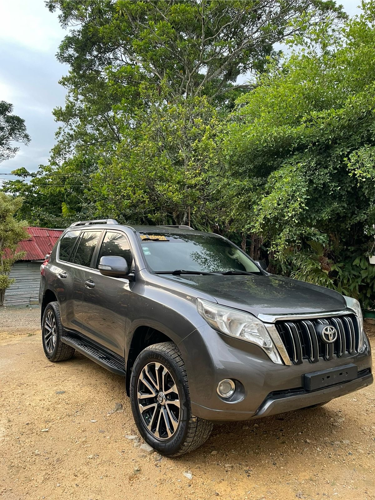 jeepetas y camionetas - Toyota Land cruiser prado 2015 TXL
