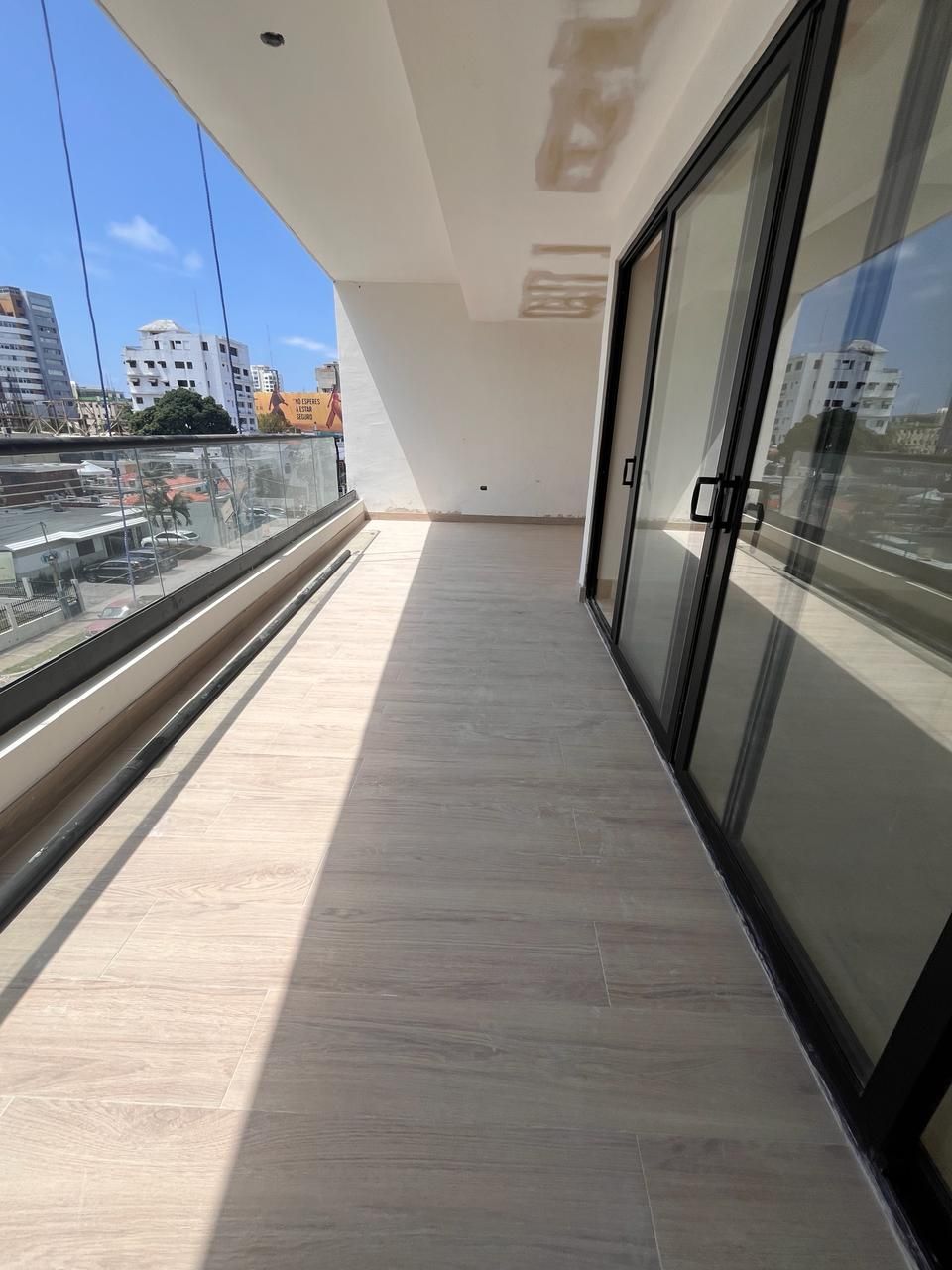 apartamentos - Proyecto en excelente calle Naco, vista al sur 4