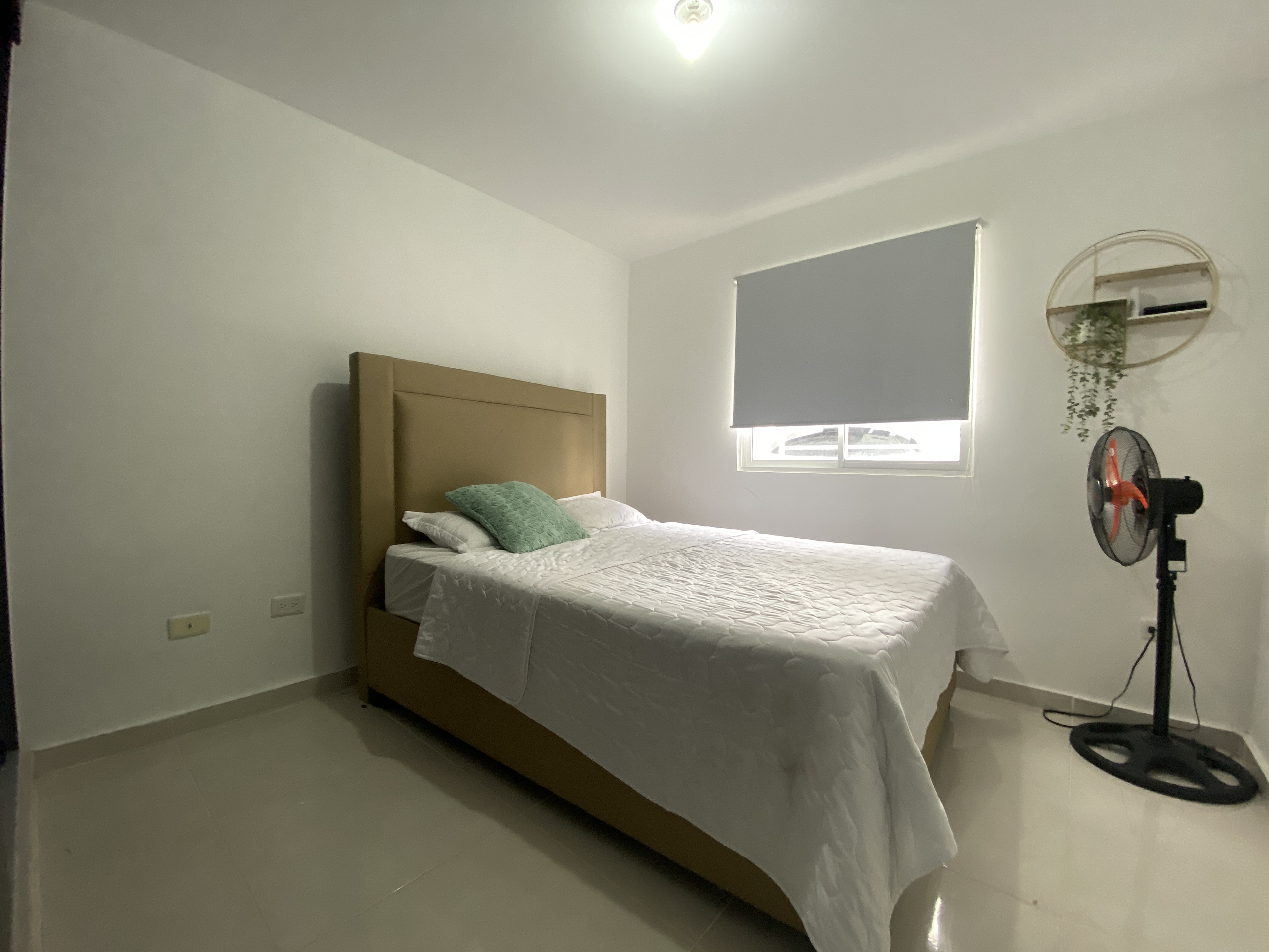 apartamentos - Moderno y amplio apt. en SDN 3 hab, 1er Piso 4