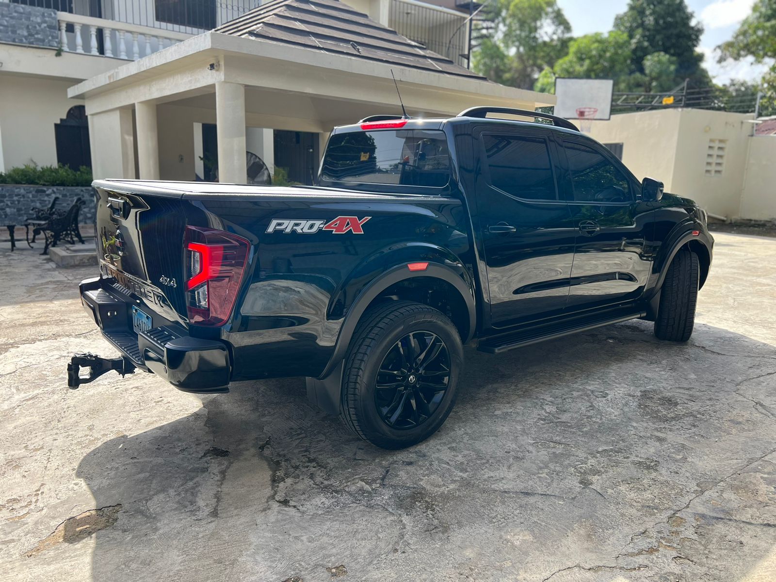 jeepetas y camionetas - Nissan frontier 2023 7