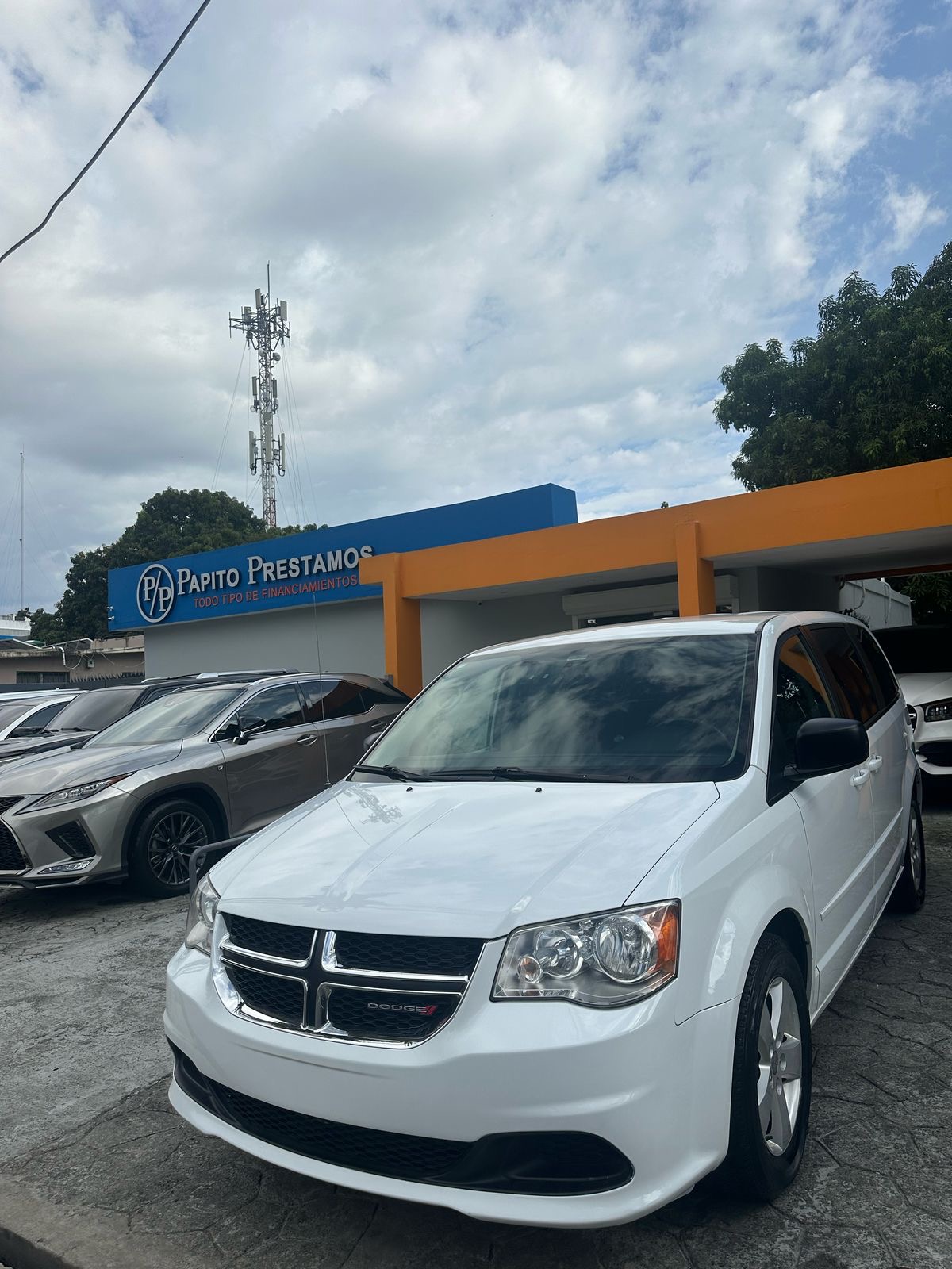 jeepetas y camionetas - Dodge Caravan SE 2016