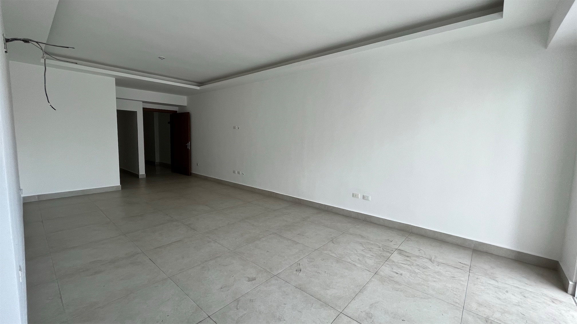 apartamentos - Evaristo Morales 3 habitaciones 3.5 baños 2 parqueos balcón  6