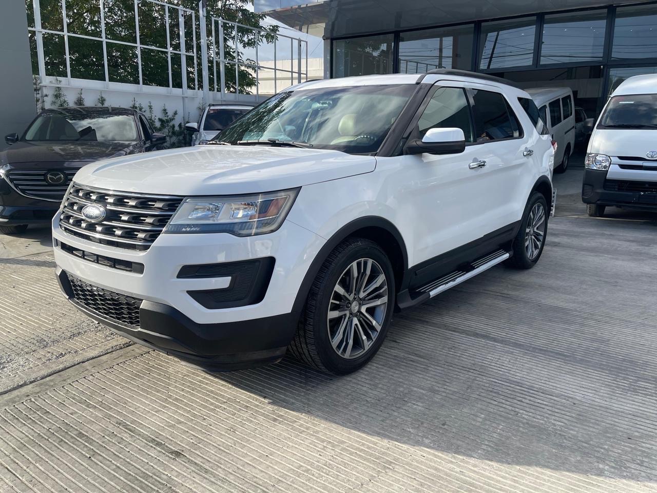 jeepetas y camionetas - Vendo Ford Explorer 4X2 2016 RD$995,000 2