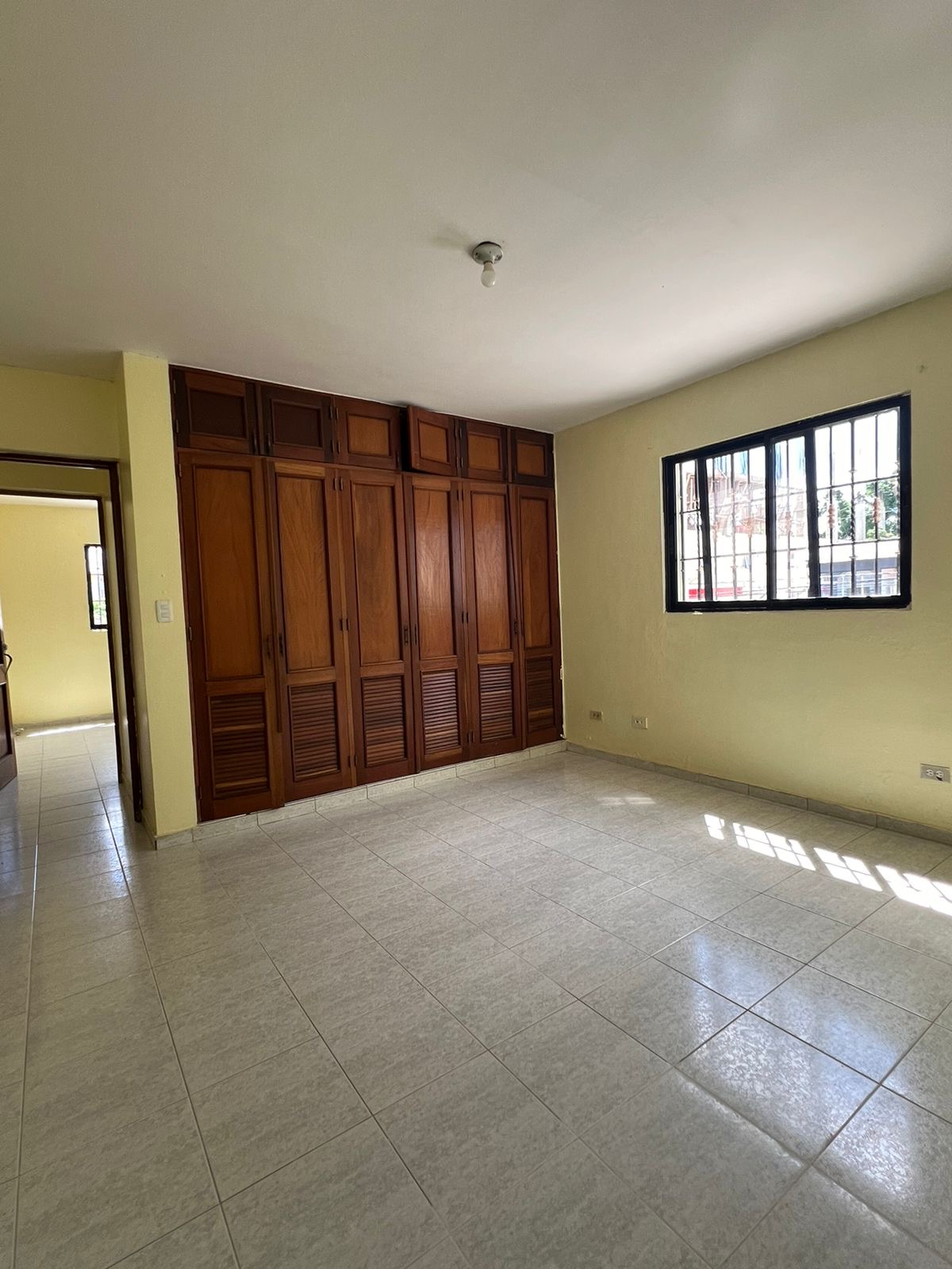 apartamentos - Vendo en el millón segundo nivel dos hab dos baños 5