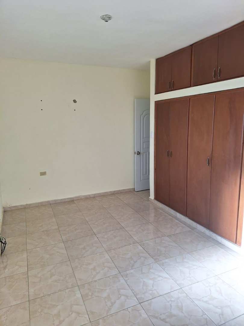 apartamentos - Se alquila apartamento, pocos minutos del metro, El Edén.
 5