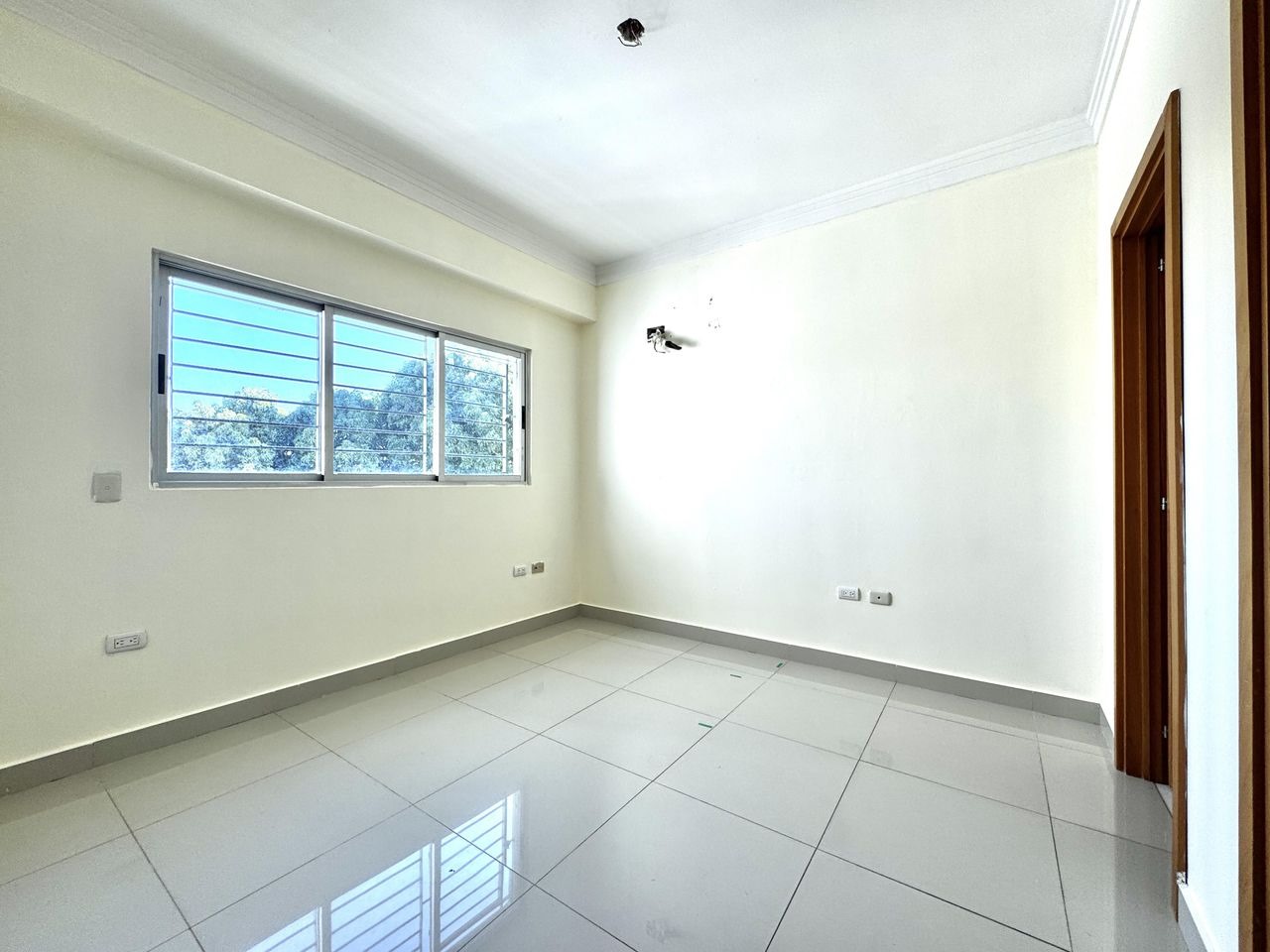 apartamentos - Vendo apartamento en Las Praderas USD 225,000.00   6