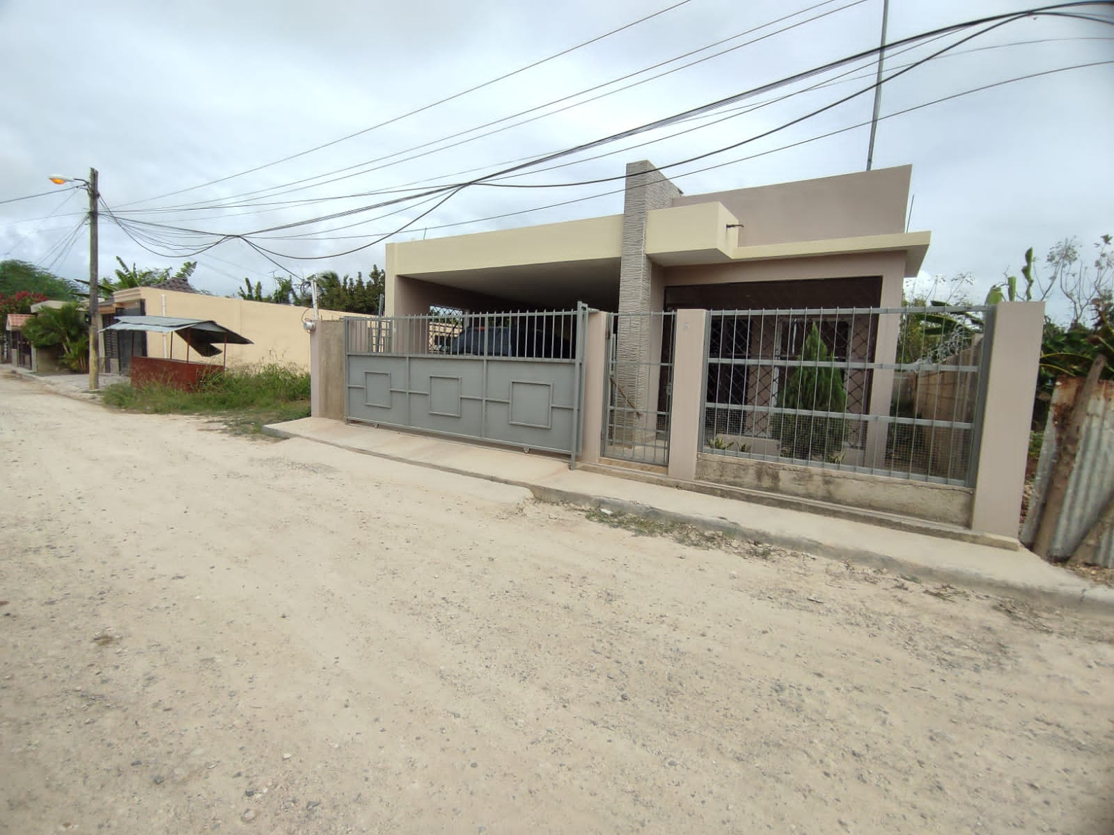 casas - Se Vende Casa de Oportunidad en Villa Cesarina 4