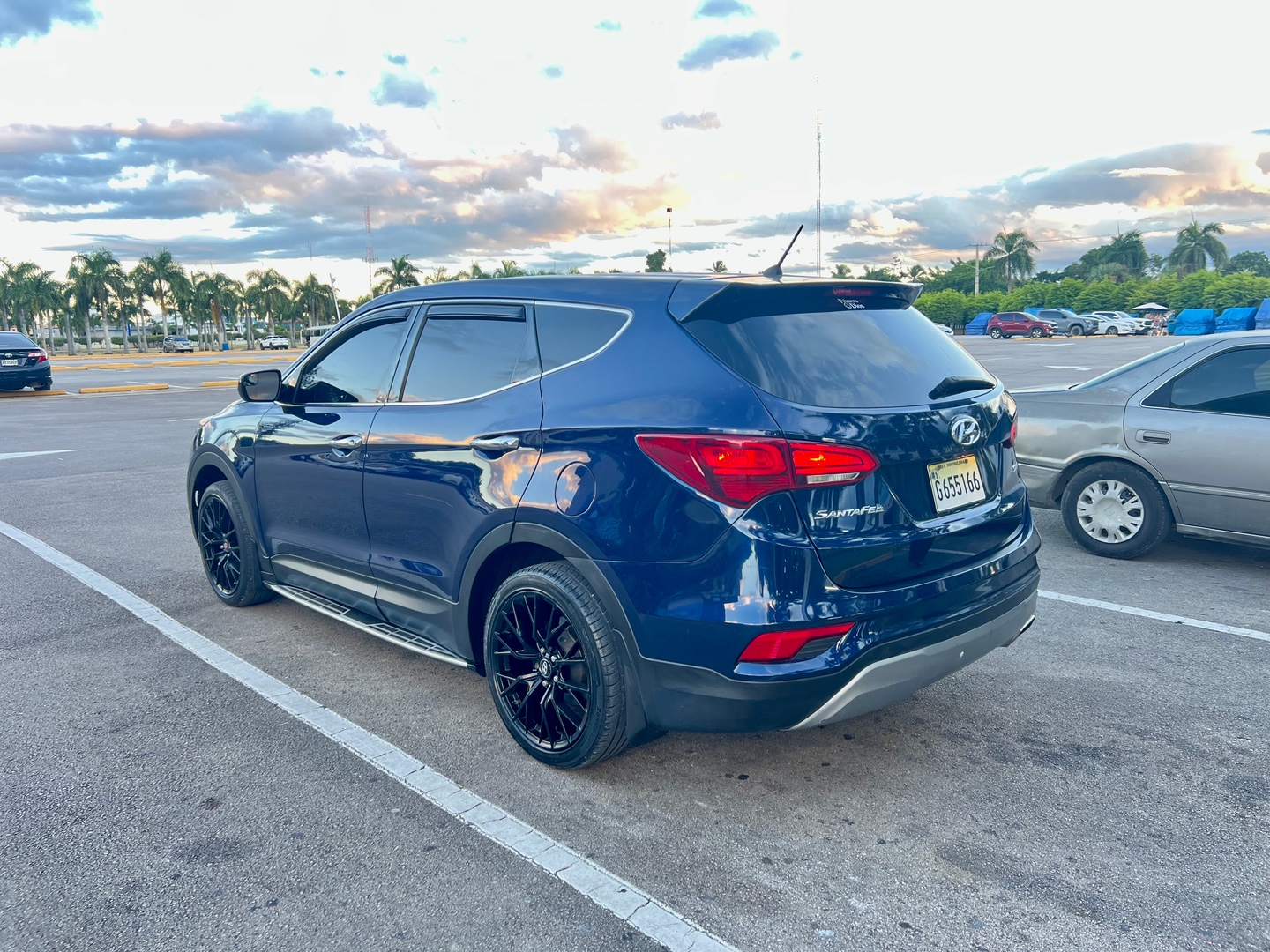 jeepetas y camionetas - Hyundai Santa Fe sport 2018 3