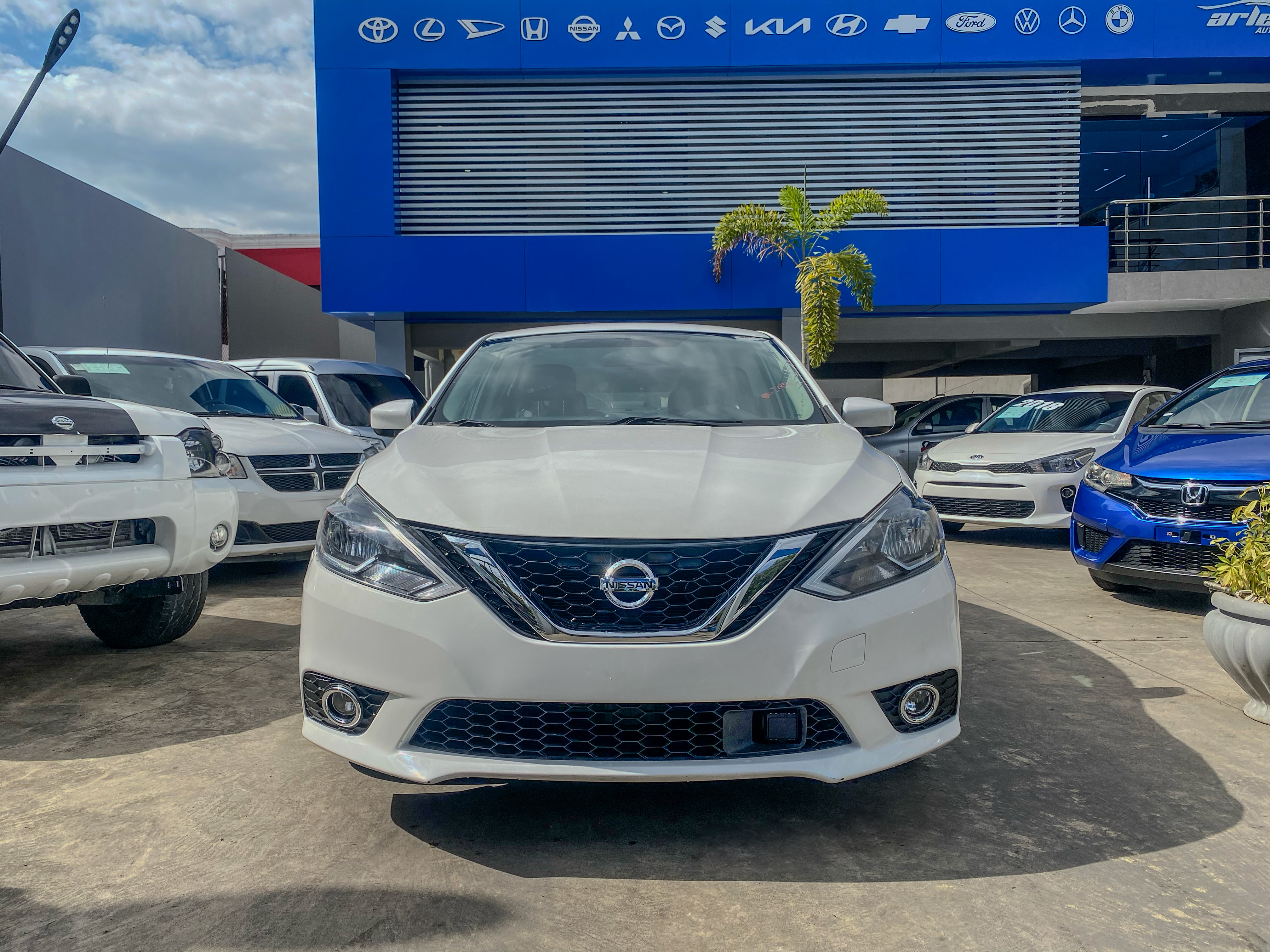 carros - Nissan Sentra SV 2018 2