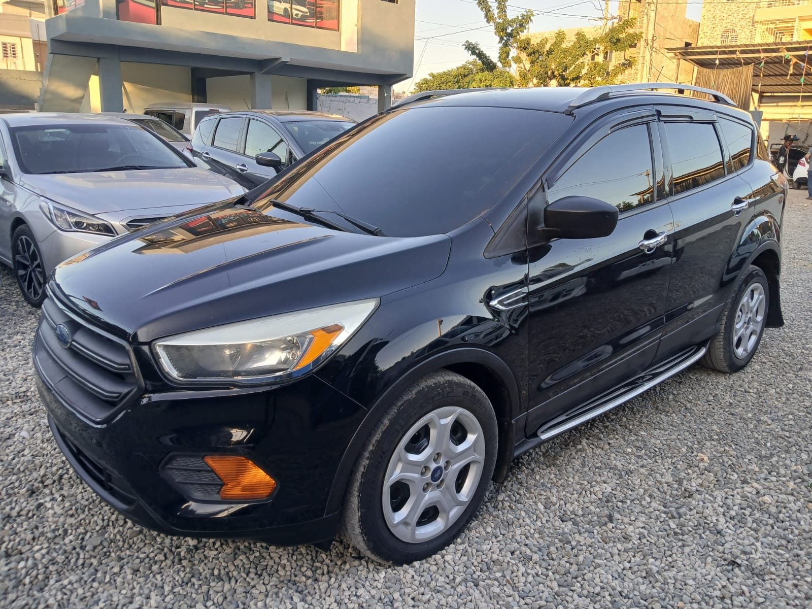 jeepetas y camionetas - VENDO FORD ESCAPE 2017 FINANCIAMIENTO DISPONIBLE  2