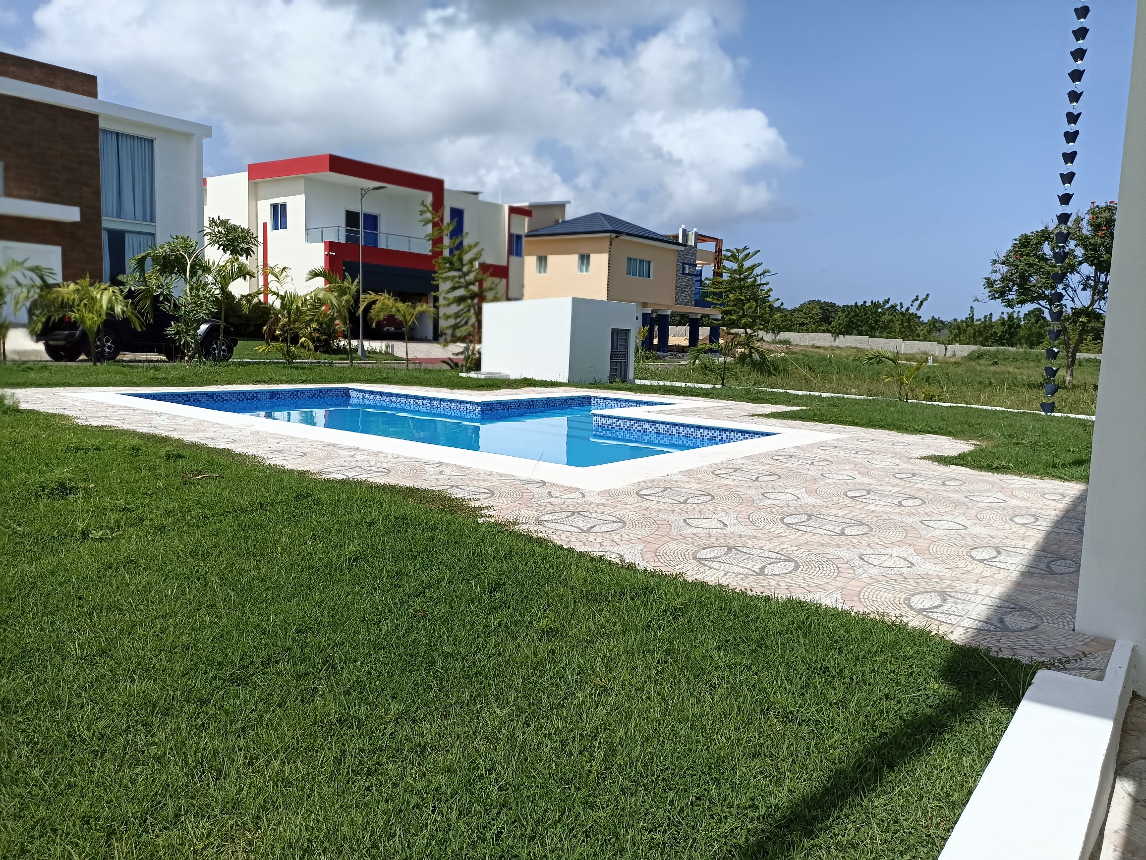casas - Villa con muy buenos espacios frente a Playa Dorada lista para entrega
