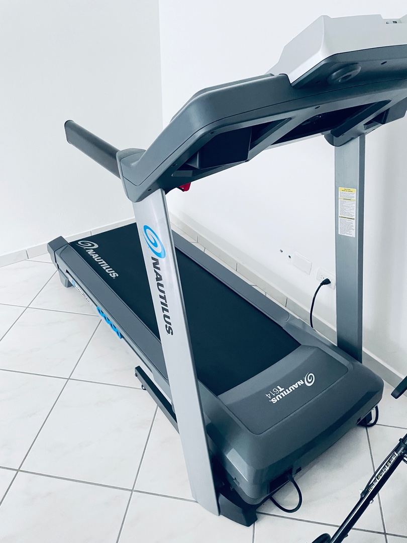 deportes - Caminadora Eléctrica Nautilus T614, ideal para hogar o gimnasio personalizado 3