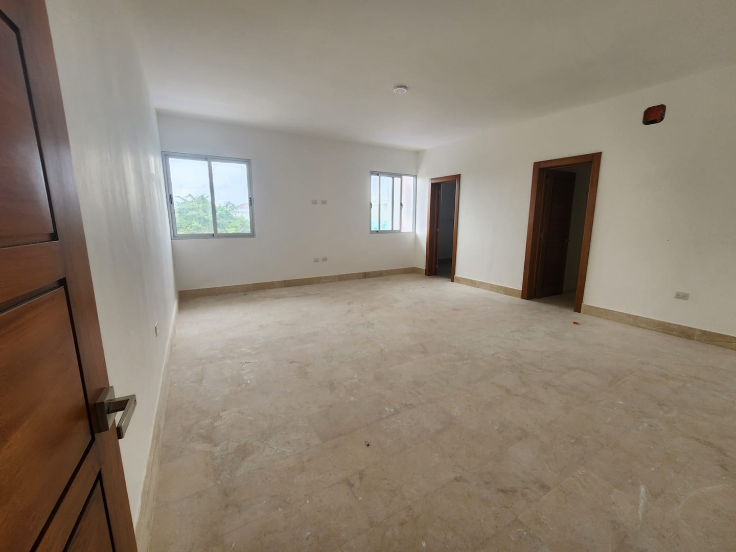 casas - Casa en Venta en Punta Cana Village, exclusivo residencial 3 minutos aeropuerto 8