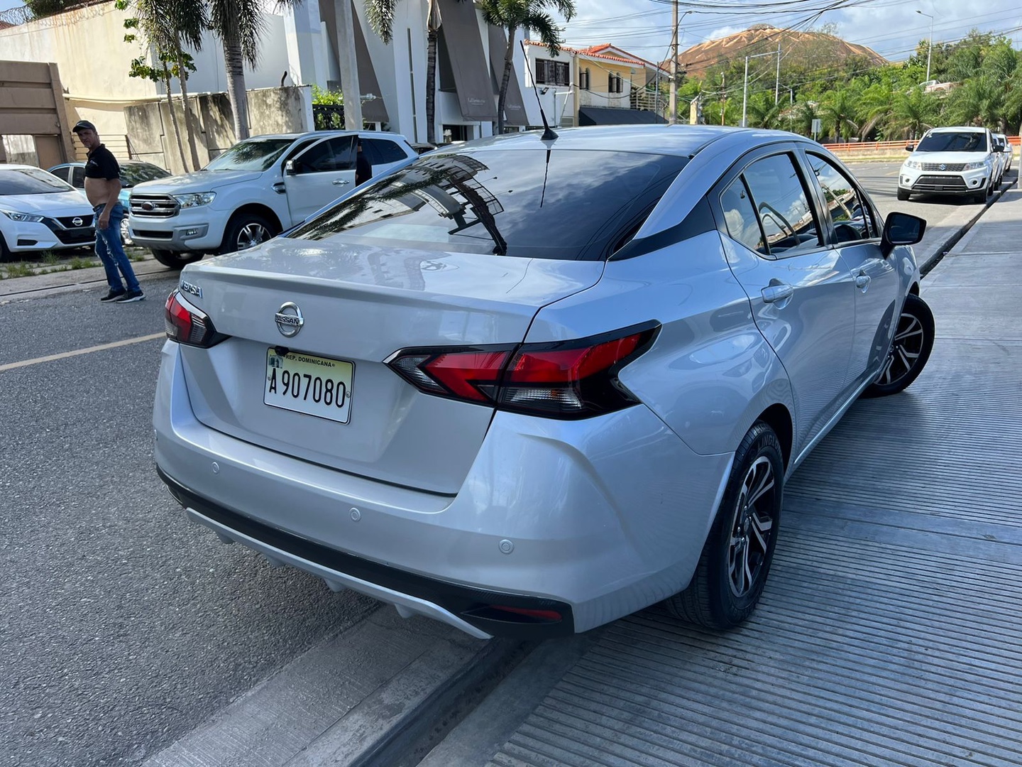 carros - NISSAN VERSA 2021 1