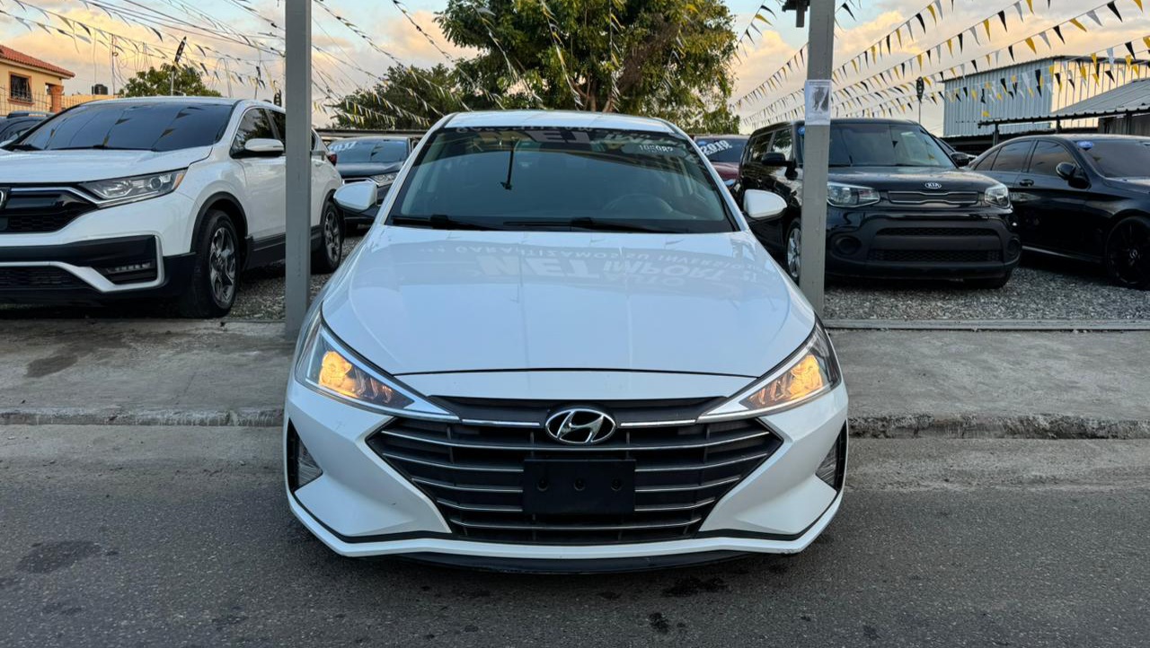 carros - Hyundai Elantra SE  2019  1