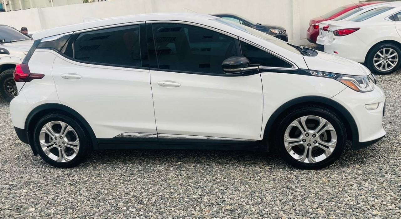 carros - CHEVROLET BOLT LT 2019